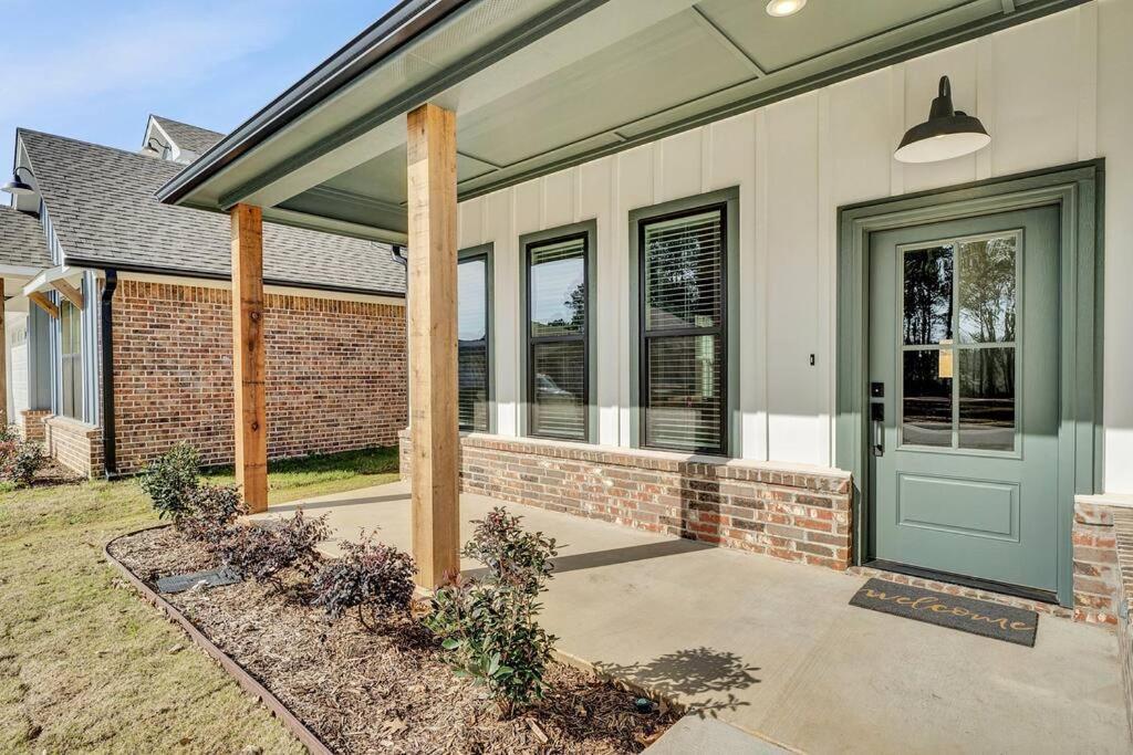 Alamo Luxury Living Up To 11 Villa Tyler Exterior photo